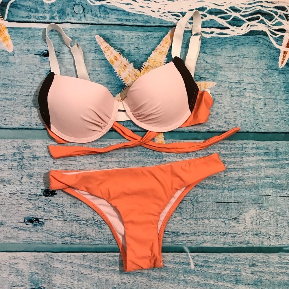 🆕 Color block bikini